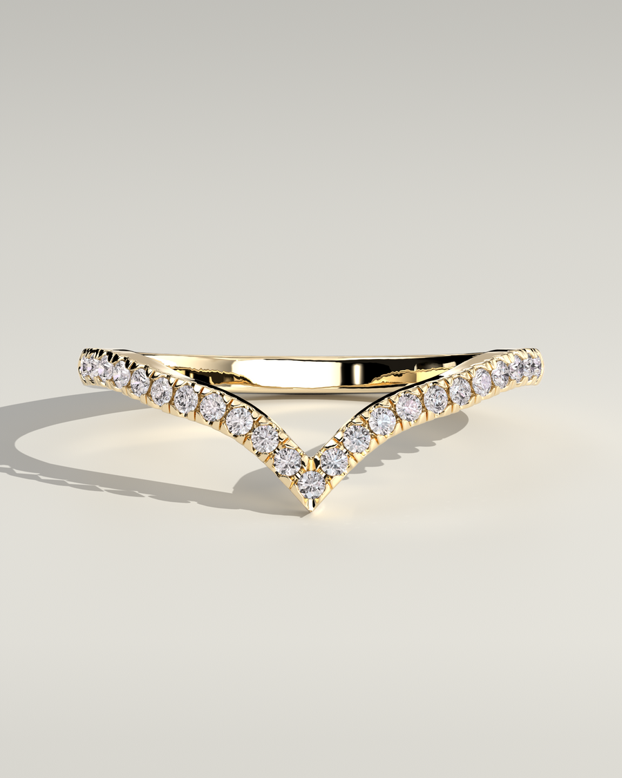Pavé Chevron Wedding Band in 14K Yellow Gold — Diyona