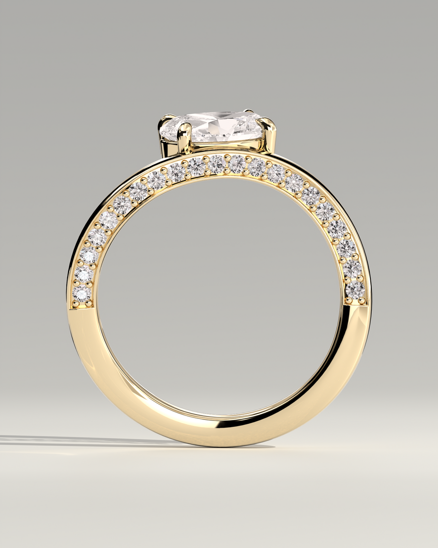 Oval Drift Ring — alternate view — Diyona