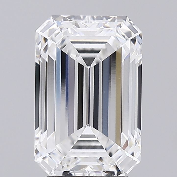 3.31 ct Emerald Lab Grown Diamond · E VVS2 · M26-467A