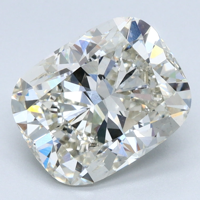 2.75ct CUSHION Shaped Diamond | I Color | VS2 Clarity | IGI Certified