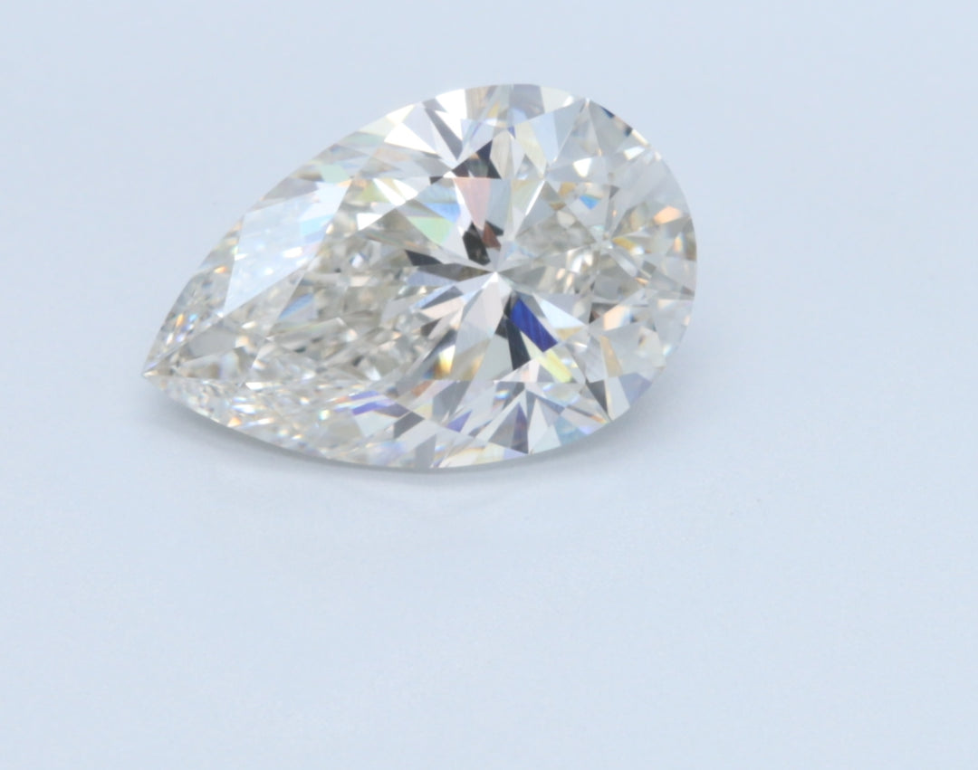 2ct PEAR Shaped Diamond | I Color | VVS2 Clarity | IGI Certified